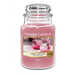 Yankee Candle Sweet Plum Sake Duża świeca zapachowa 623g Yankee Candle - 1