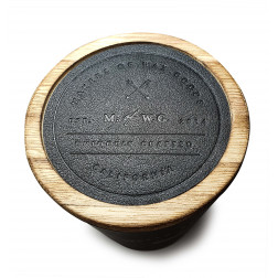Świeca Zapachowa Makers of Wax Goods Smoked Birchwood Duża 420g