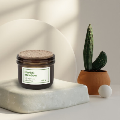 Vonná svíčka ve skle s korkem BOLSIUS (Bylinná louka) ~22h 2