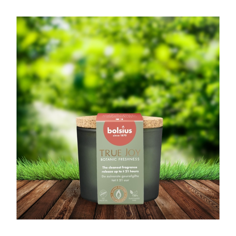 Świeca zapachowa w szkle z korkiem BOLSIUS True Joy Botanic Freshness ~21h