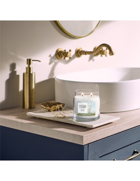 Vonná sviečka Yankee Candle Clean Cotton stredná 368 g